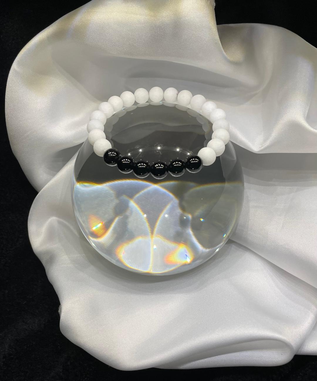 Tridacna Shell & Black Onyx