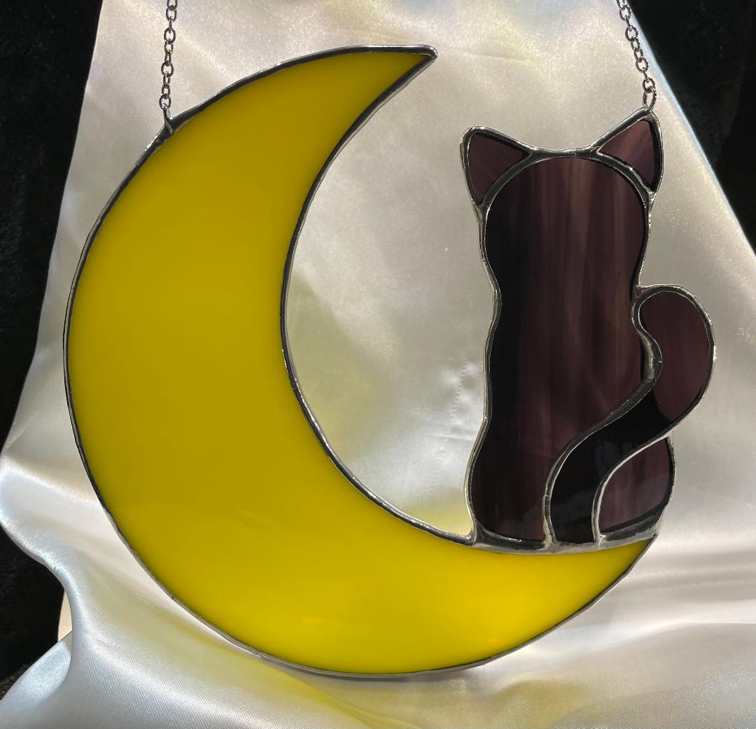 Kitty & Moon